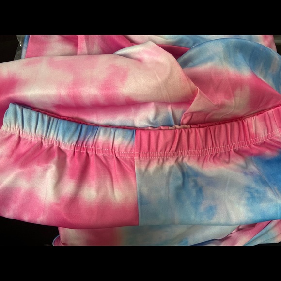 2pc TYE dye short sets - Picture 2 of 4